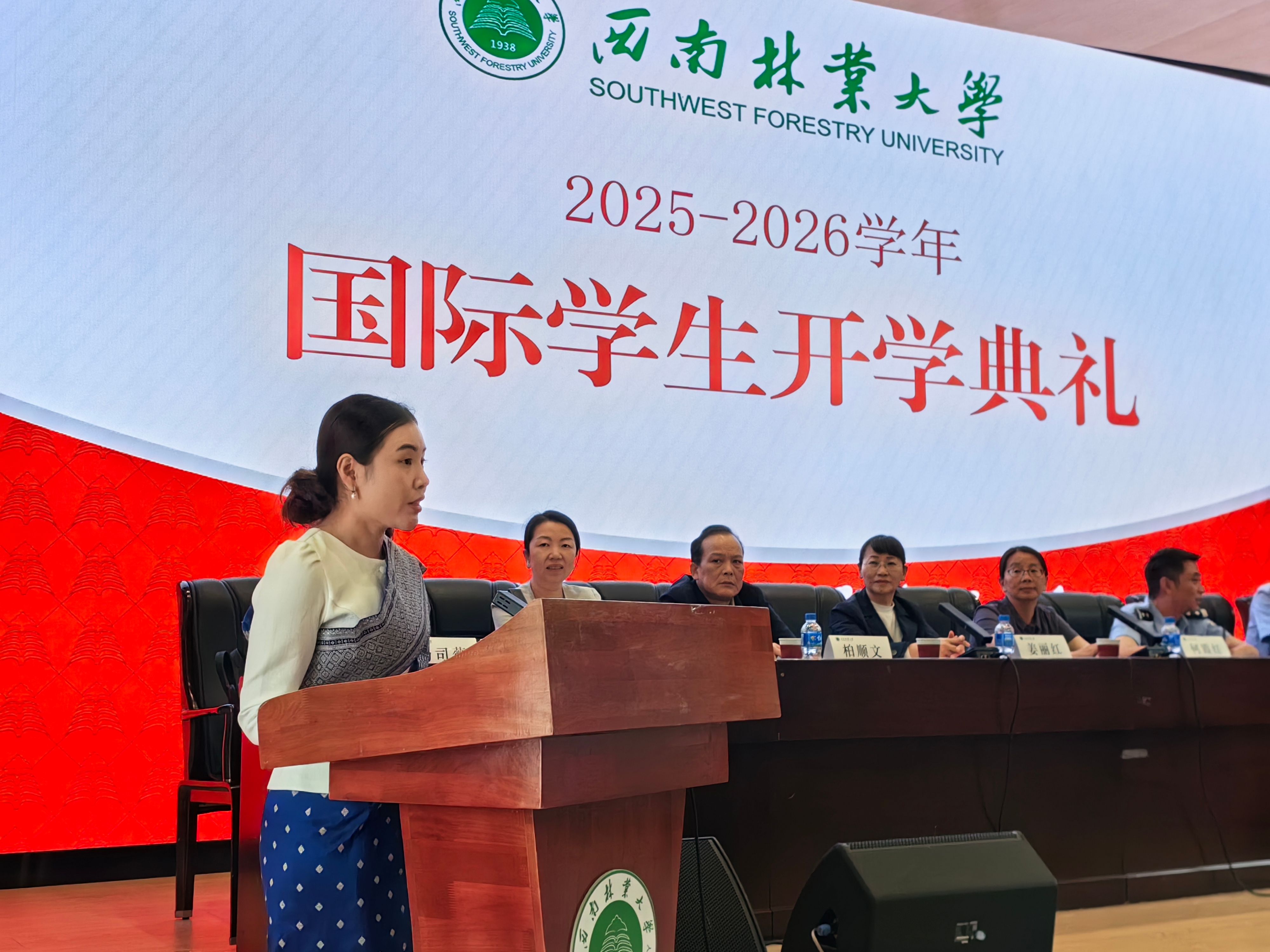 d9083340f823a1f1218f3f4f528fcb9a